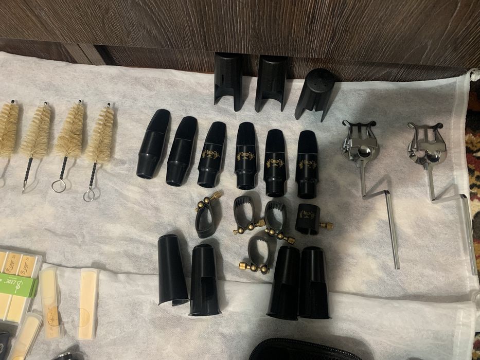 Мундштуки трості засоби догляду за саксофоном мікрофони для саксофона