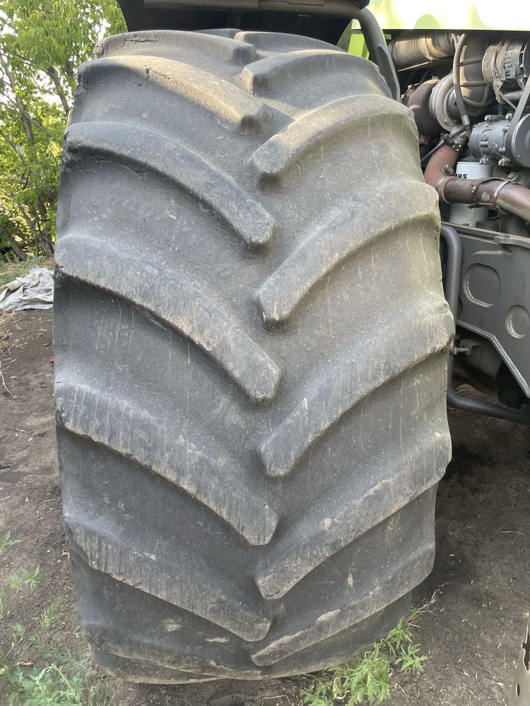 Трактор CLAAS Xerion 3800 Trac