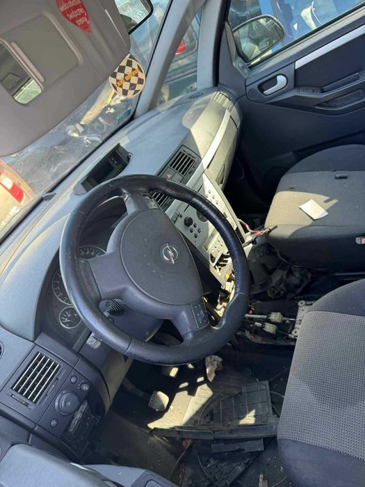 Opel Meriva a 1.7CDTI Na części