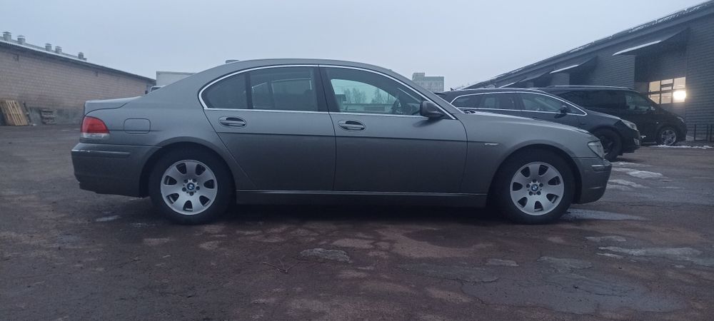 Продам BMW е65 730i 2006