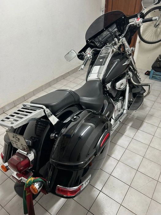 Suzuki Intruder