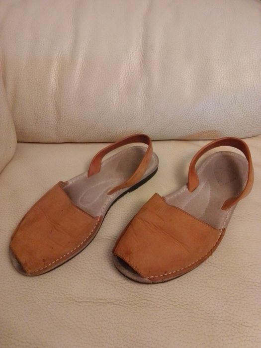 Sandálias Todas em Couro/Pele da Marca Aiguanaf n37