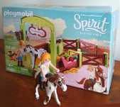 Playmobil zestaw z koniem Spirit Boks Abigail i Boomerang 9480