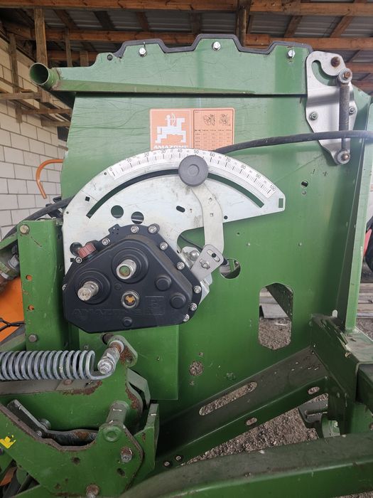 Siewnik Amazon AD 303