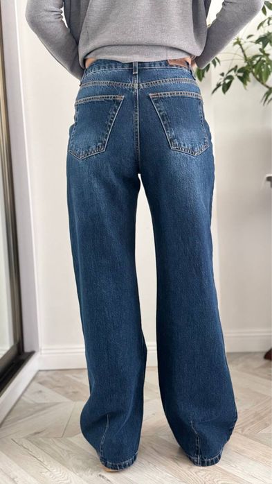 Джинси Kontatto Італія