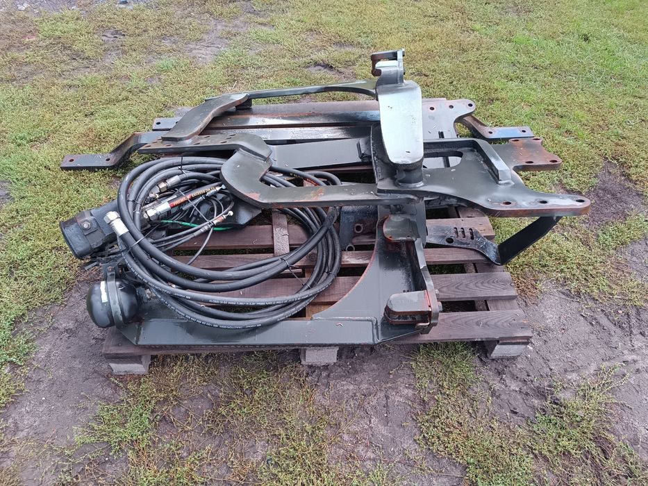 Adaptacja do ładowacza czołowego Mailleux MX 120