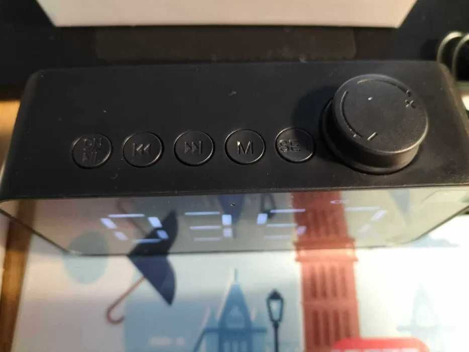 Lustrzane zegarek radio bluetooth