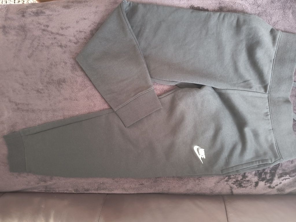 Spodnie dresowe nike