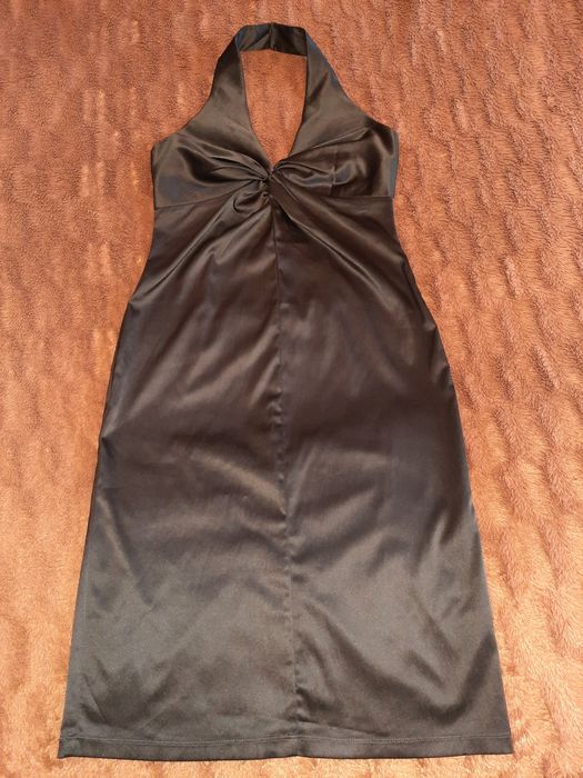 Продам эффектное черное платье