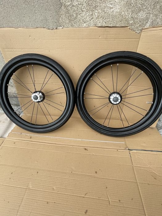 Thule Chariot ,  kółka do przyczepki rowerowej.
