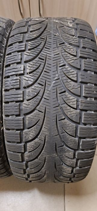 275 40 R19 Pirelli 2 шт