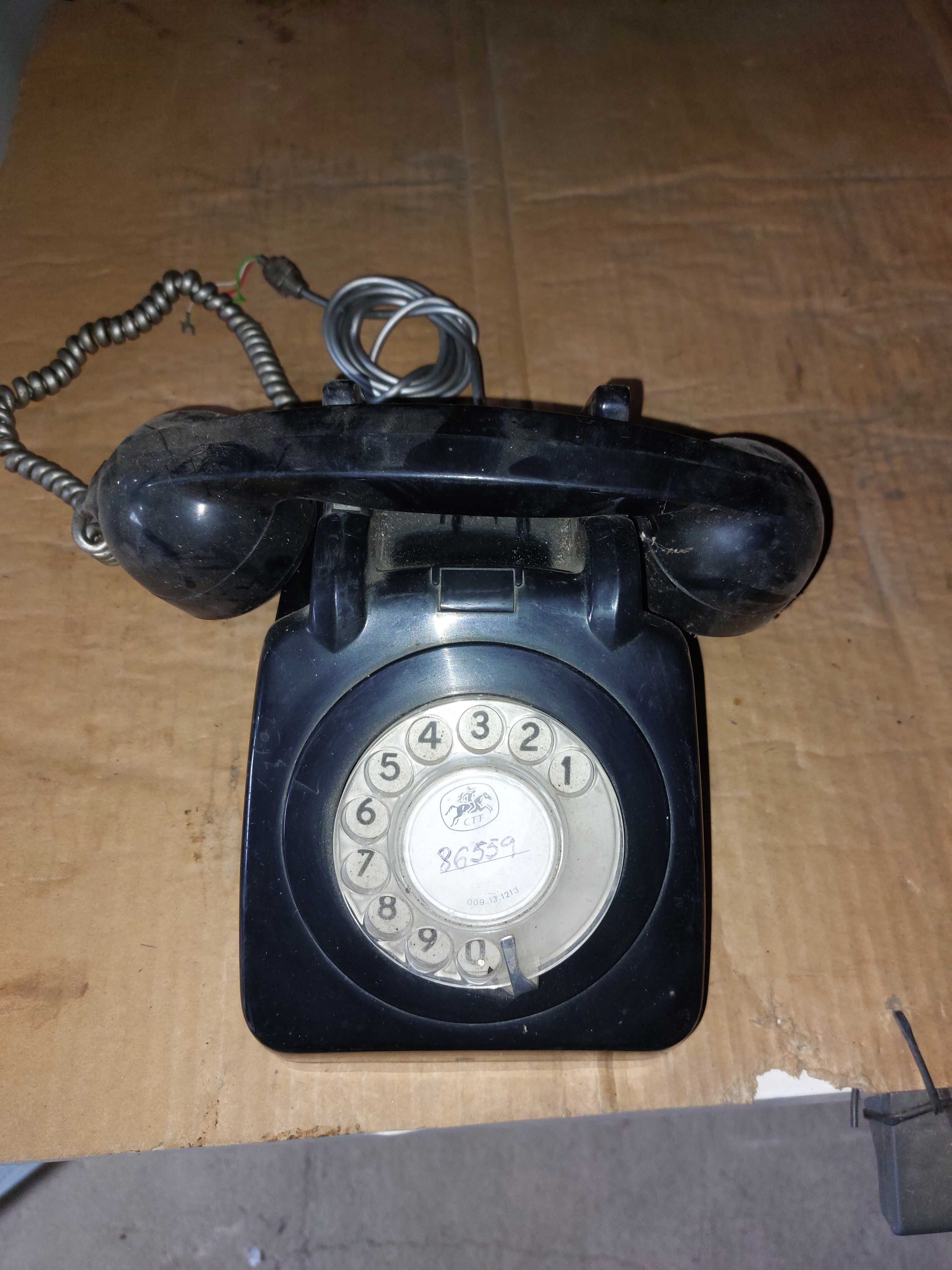 Telefone antigo preto