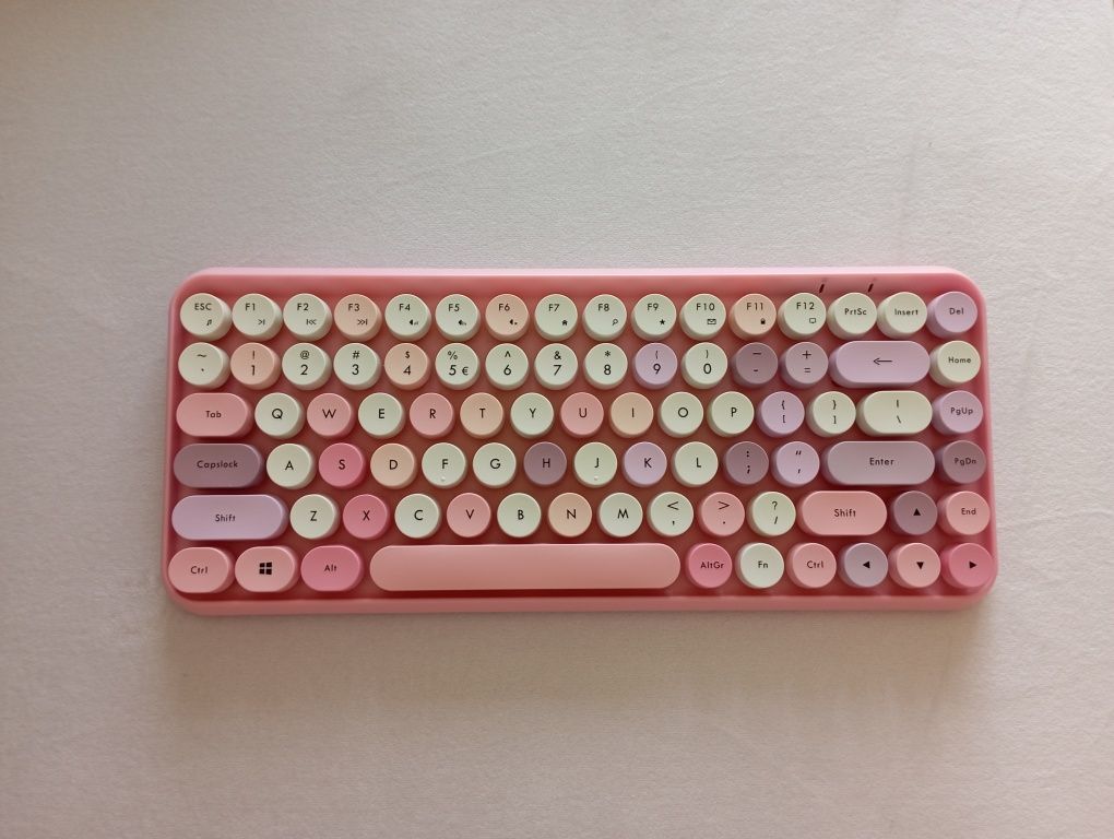 Teclado + rato sem fios (com recetor USB e adaptador)
