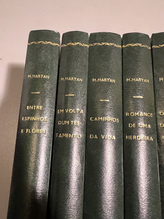 Coleção 14 livros de M.MARYAN