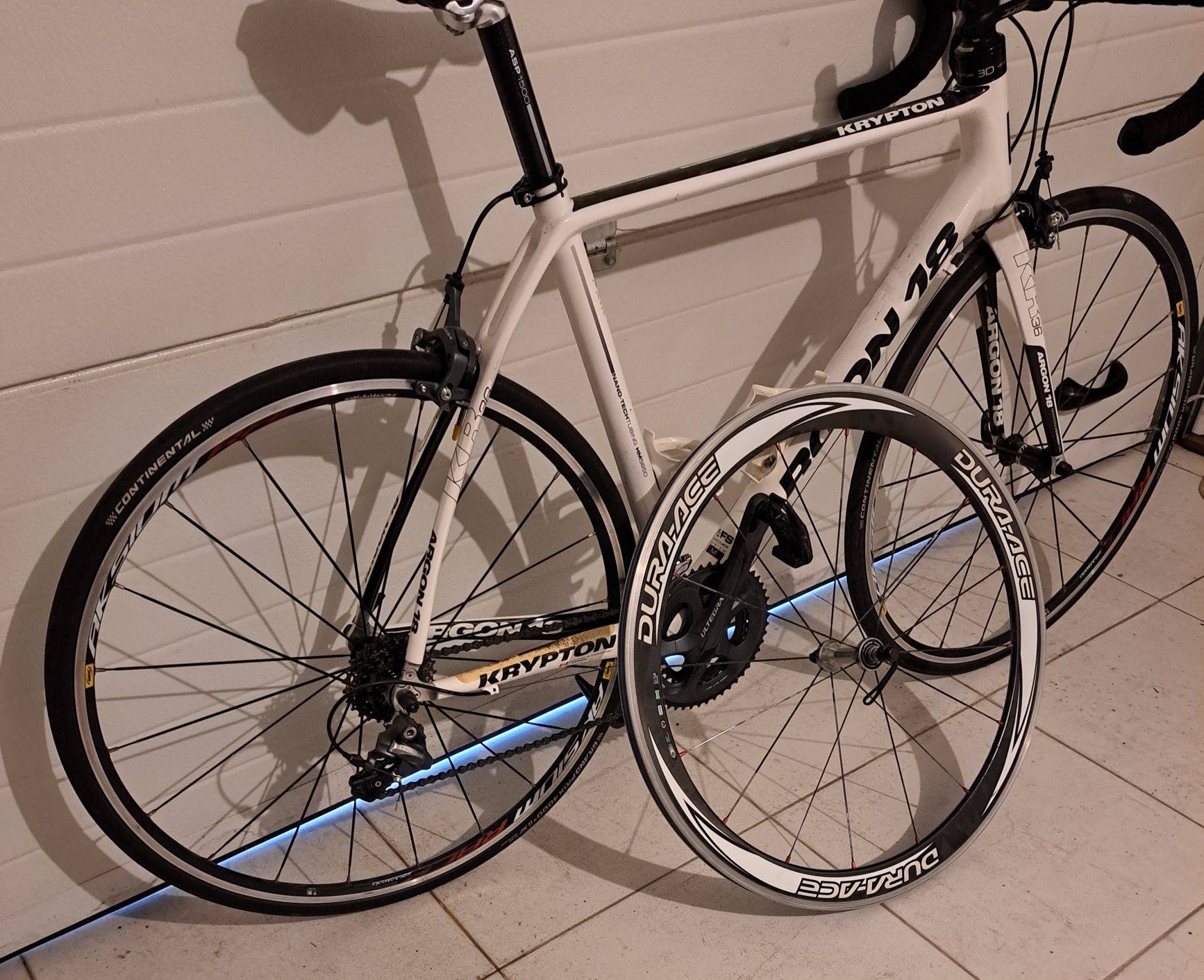 Bicicleta estrada Argon18 e  Roda Dura Ace C50