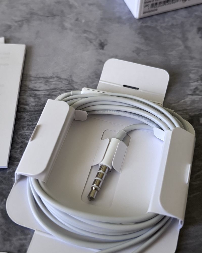 Оригинал Наушники Apple EarPods 3.5mm Проводные ЭирПодс для Айфона