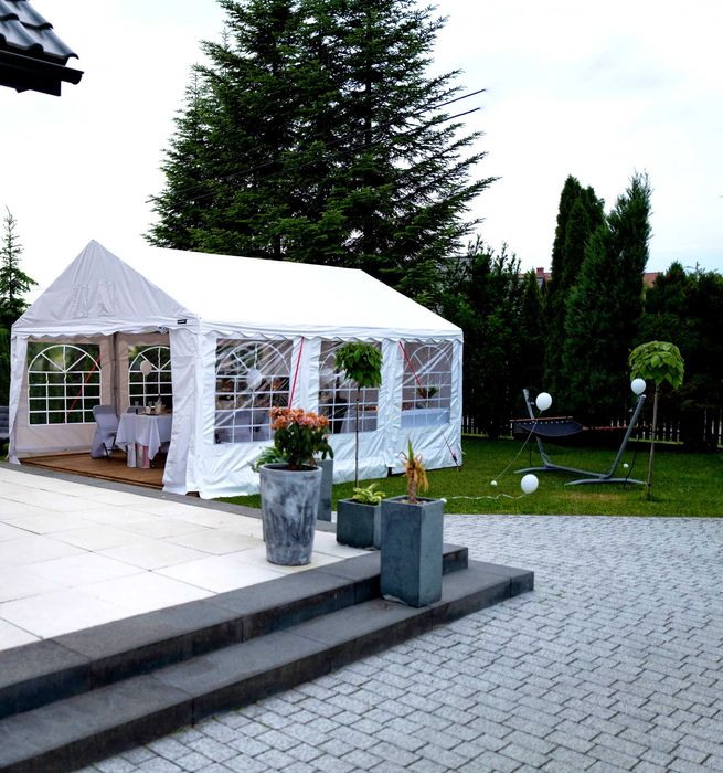 Wynajem namiotów plenerowych. Krzesła, PARKIET DREWNIANY