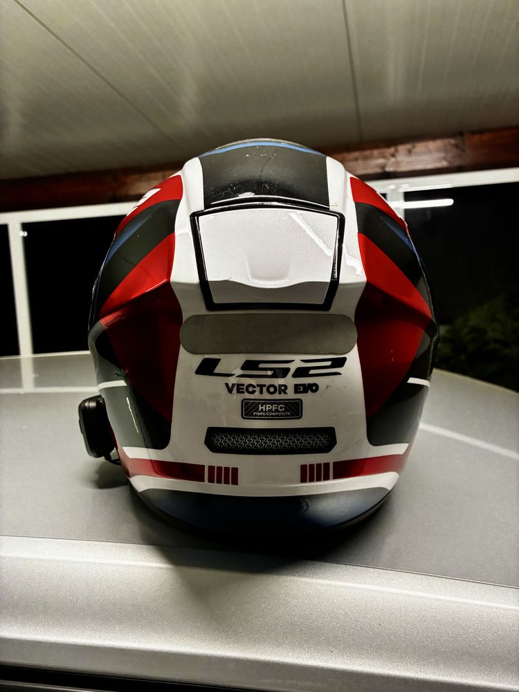 Capacete LS2 Vector com Intercomunicador Cardo Freecom