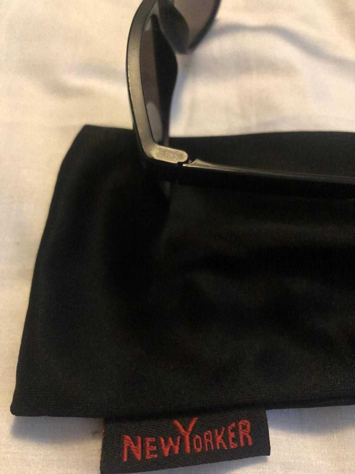 Óculos de sol NewYorker com bolsa de transporte - COMO NOVO!