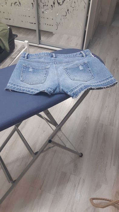 Жіночі джинсові шорти
