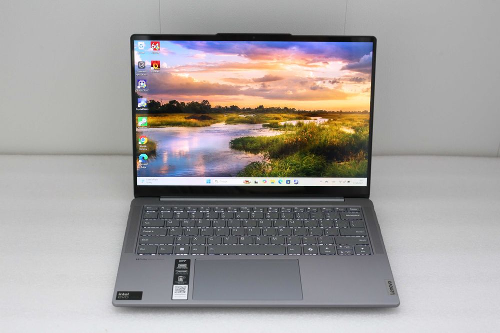 Like new! Lenovo Slim 7 Ultra 7 155H OLED 32GB 1TB (83D80003US) 14IMH9