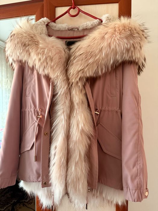 Парка з натуральним хутром