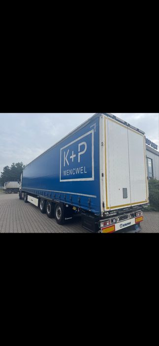 Naczepy na magazyn . Szczelne ! 35 metrów kwadratowych