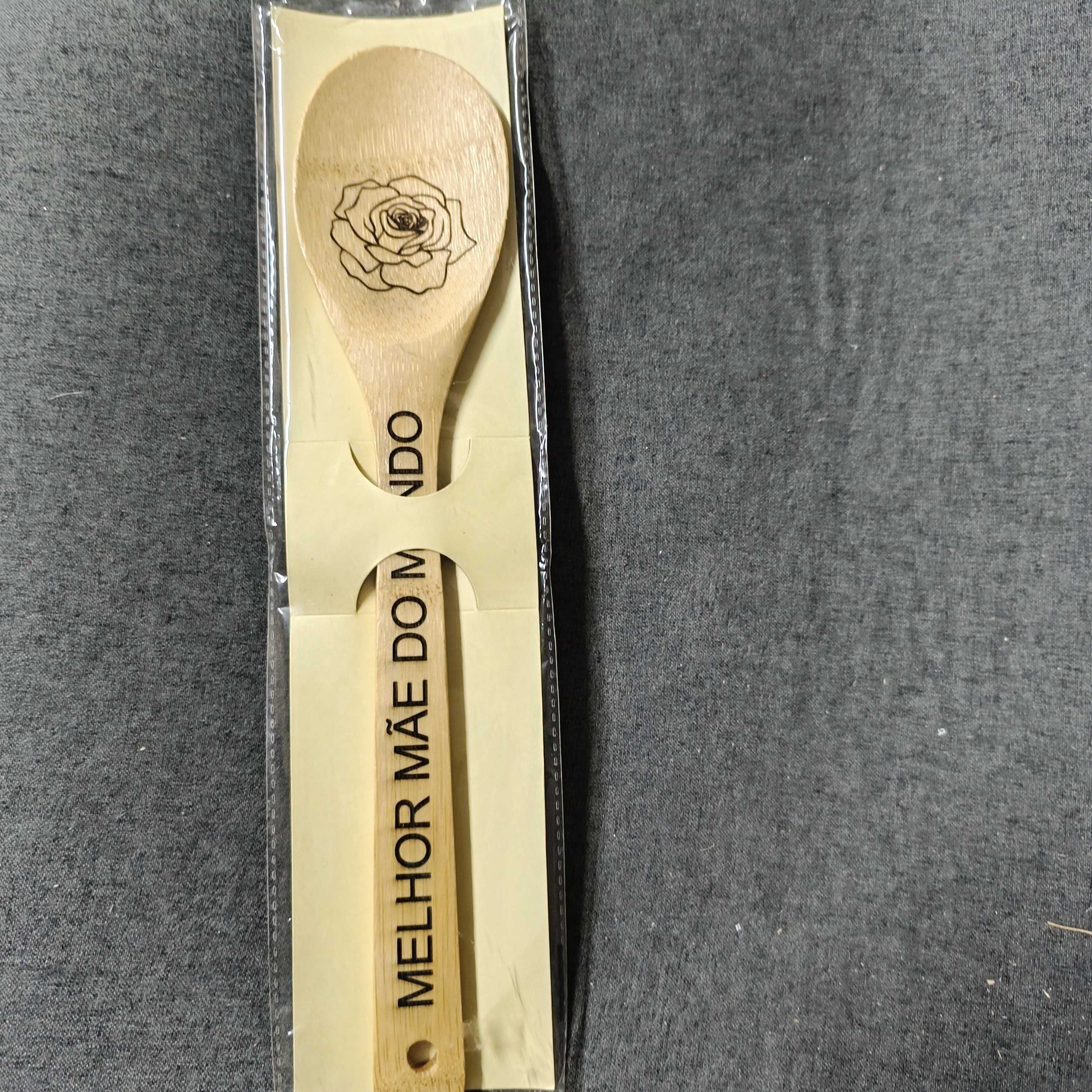 Colher de bambu personalizada