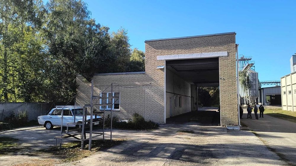 Продаж комбікормового заводу, Київська область, Броварський район