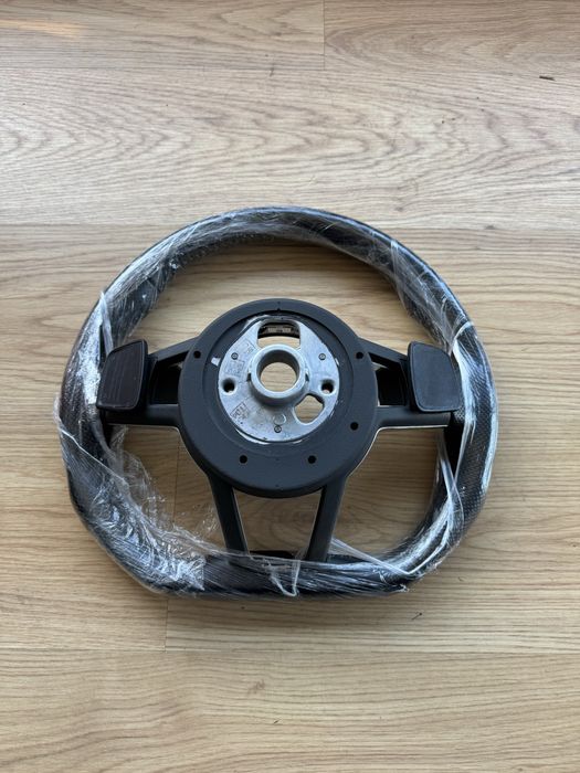 Volante Audi TT 8S/MK3