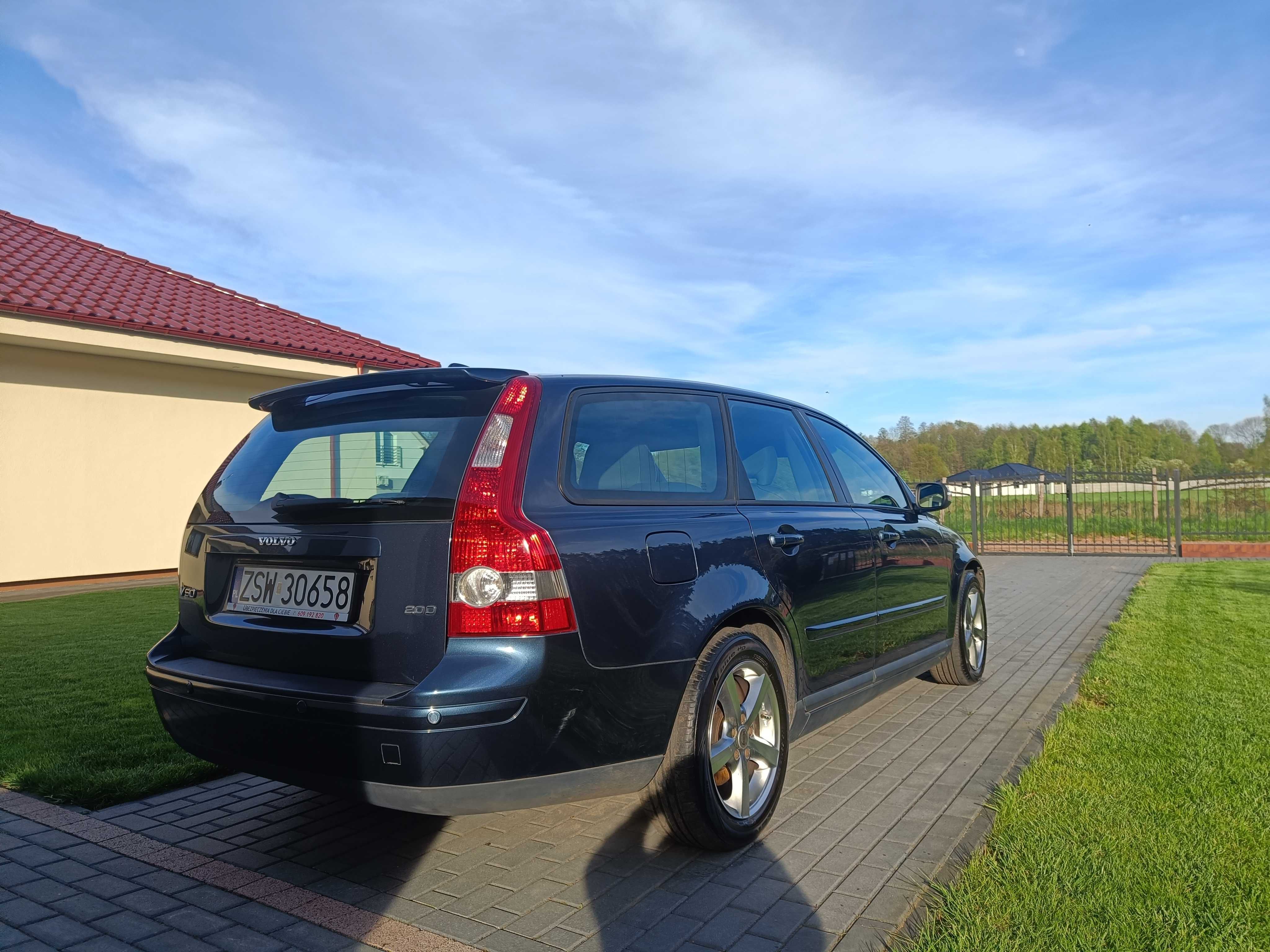 Volvo v50 2.0D manual oryginalny lakier