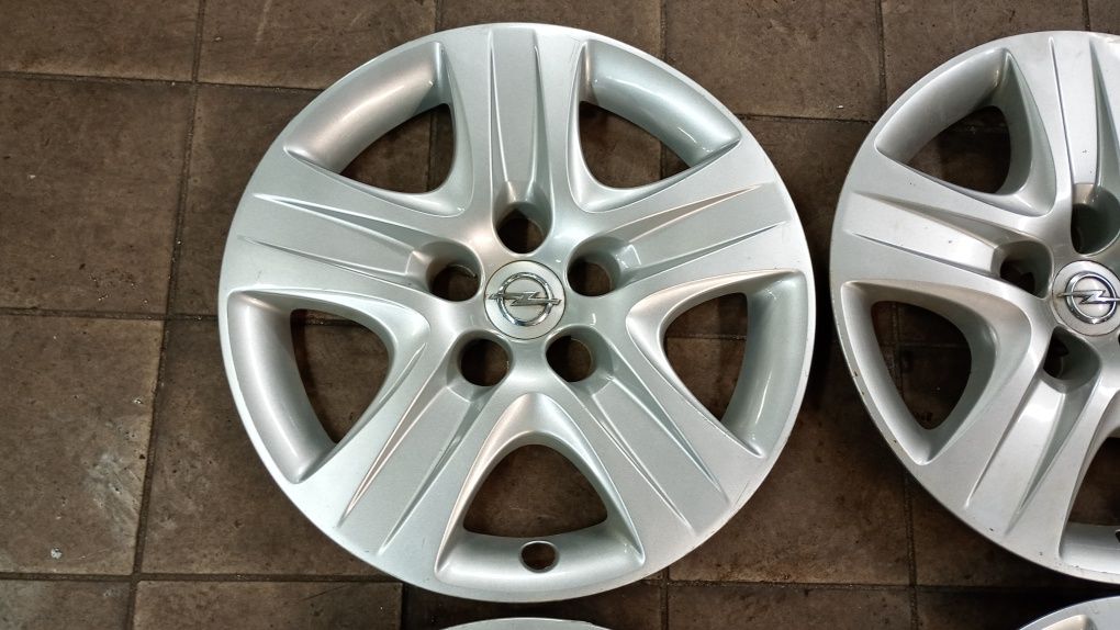 Sprzedam komplet kołpaków strukturalnych 17" Opel Astra Insignia Zafir