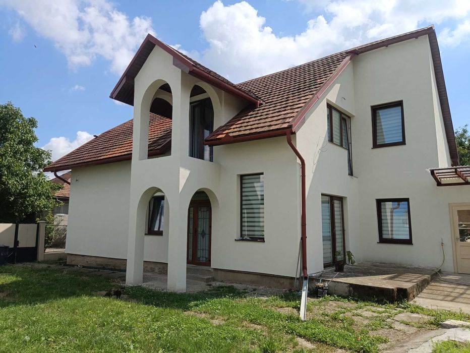 СУЧАСНИЙ, СТИЛЬНИЙ, новий 2-х поверховий будинок з АВТОРСЬКИМ РЕМОНТОМ