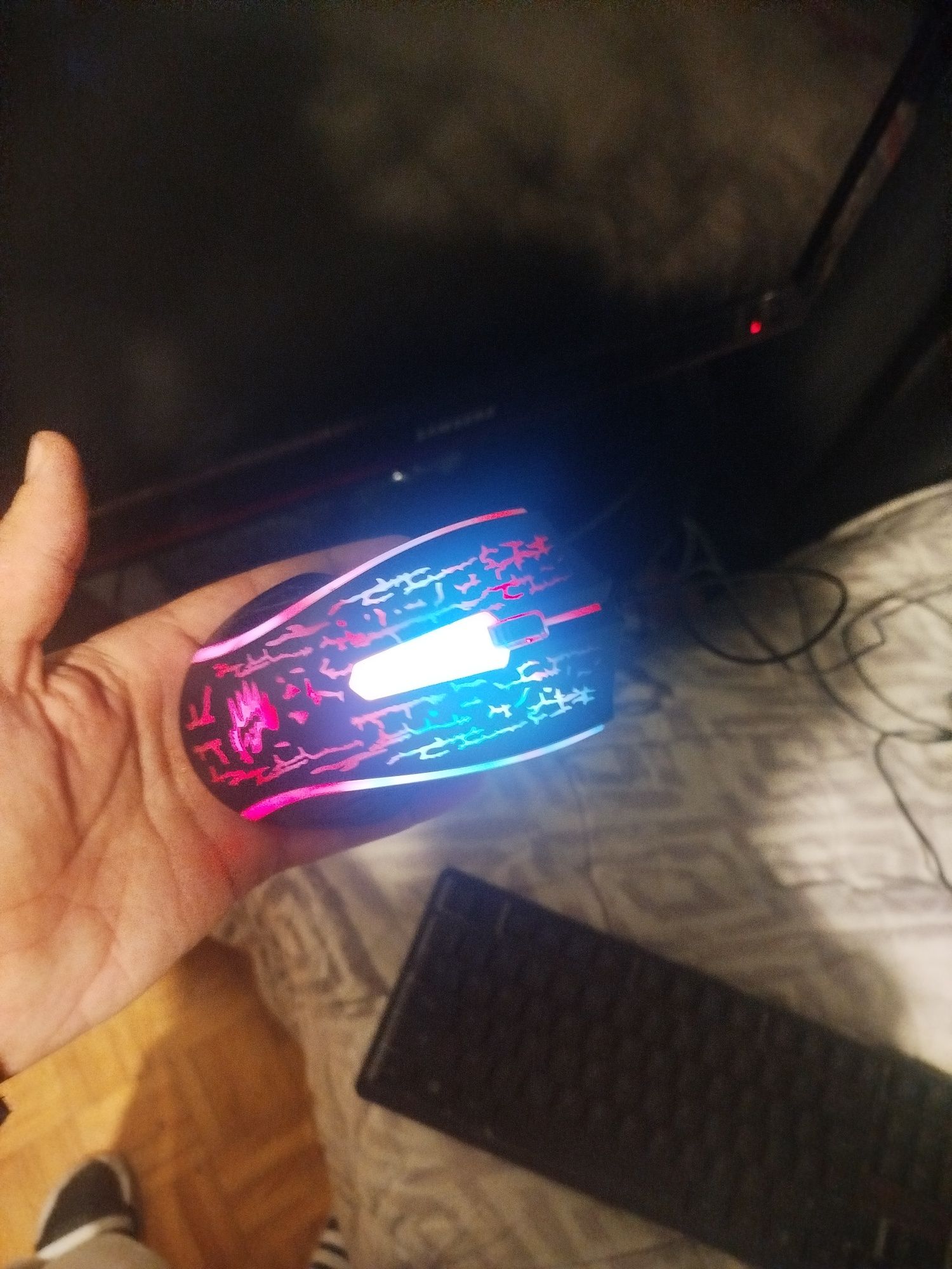 Teclado e rato com luzes led, RGB