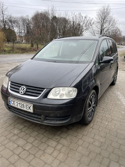 Продам вольсваген Тоуран 2003 р в, 1.6 бензин