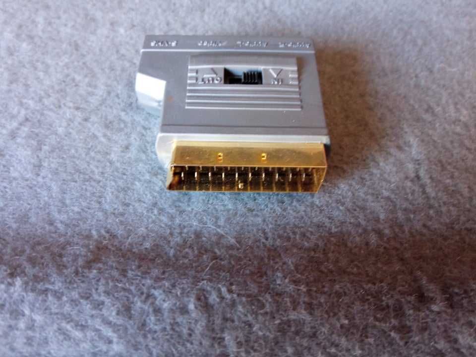 Adaptador Scart - RCA/S-video + cabo Scart- RCA