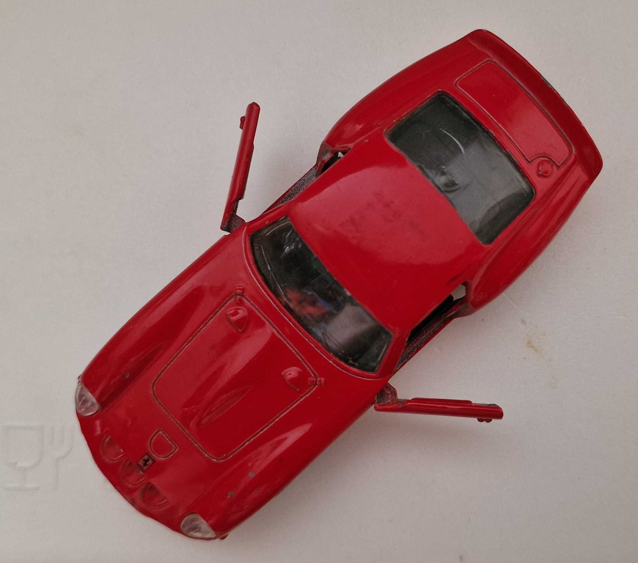 Ferrari 250 GTO / Maisto 1:38