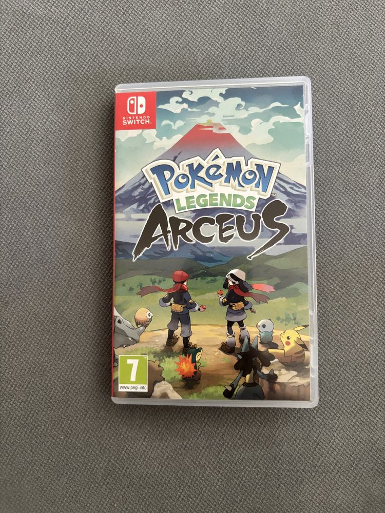 2 jogos Nintendo Switch e uma capa protetora do Pokemon