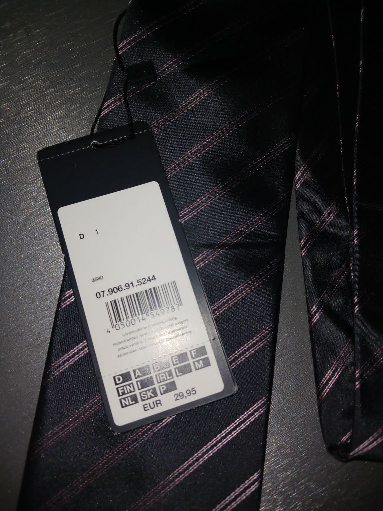 Шёлковые галстуки s.Oliver с магазинными бирками