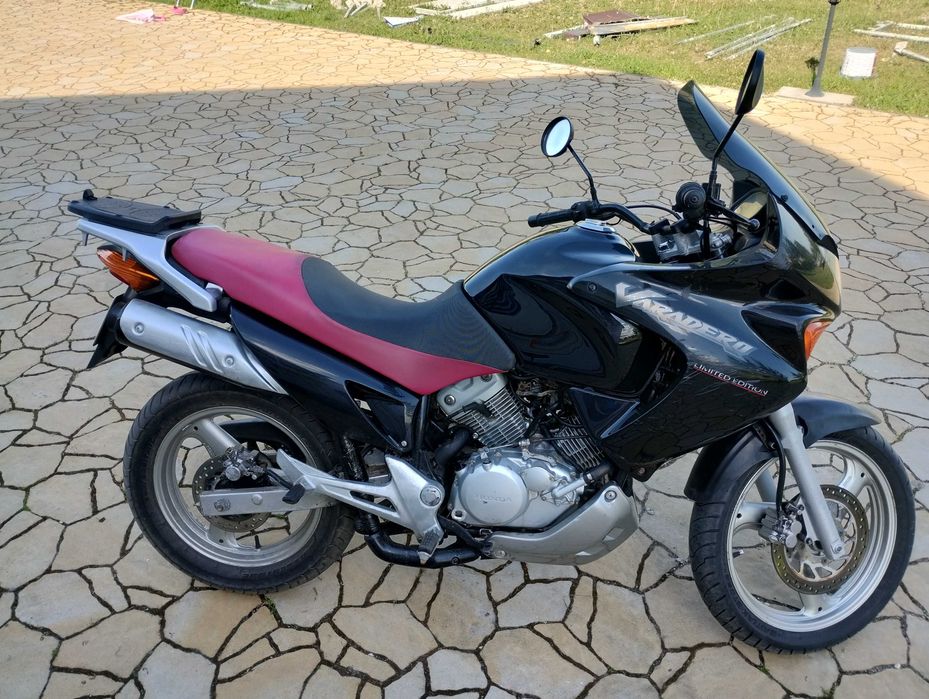 Honda Varadero 125  2005