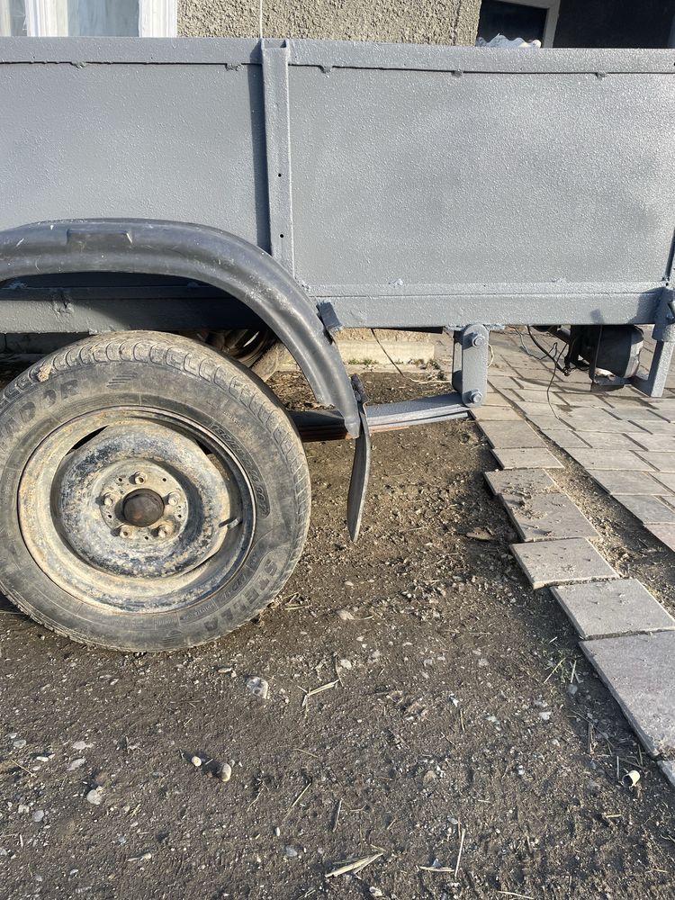 Продам легковий причіп 1.50~2.40