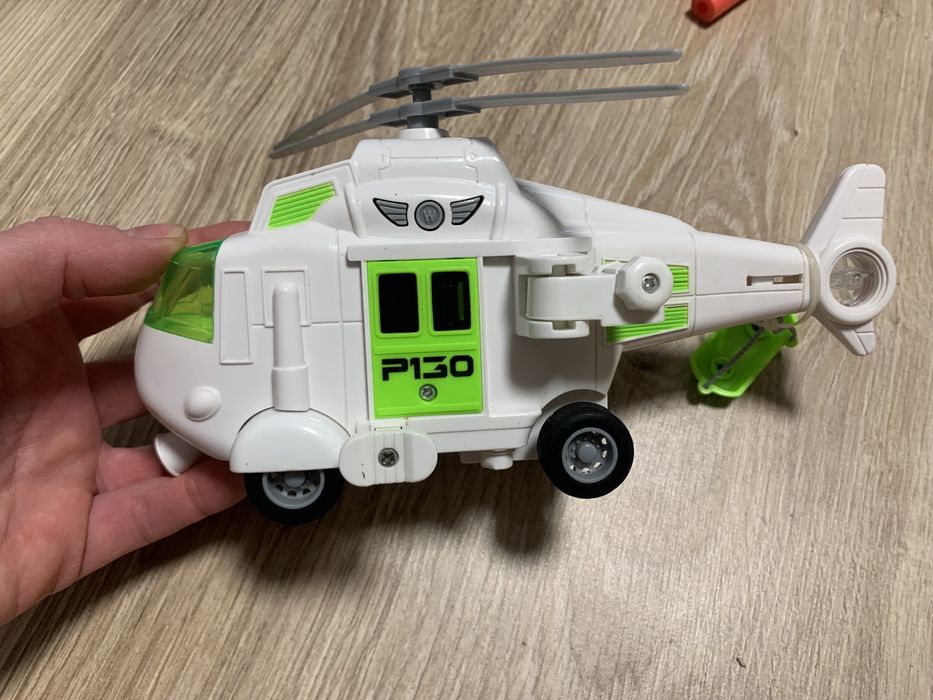 Гелікоптер іграшковий