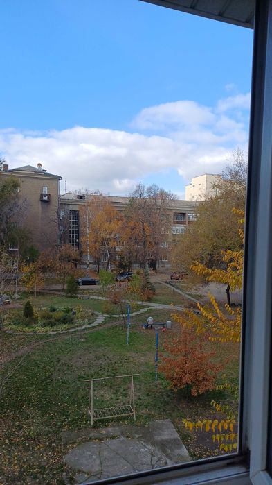 Здам кімнату (приміщення) з кухнею в довгострокову аренду