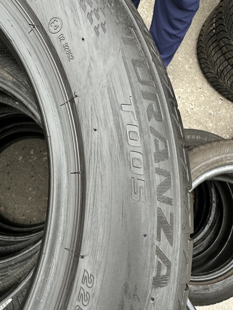 225/55/17 97W Bridgestone Turanza T005