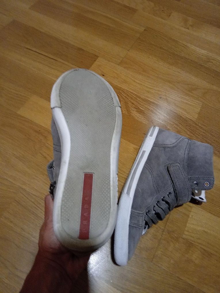 Sapatos/ ténis marca Prada originais quase novos tamanho 39