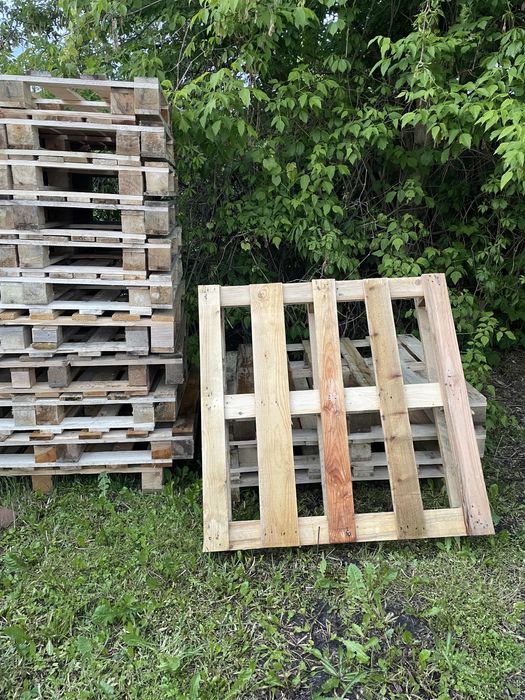 Palety drewniane  115x115