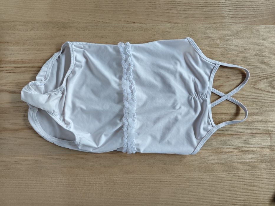 Strój sportowy dla dziewczynki