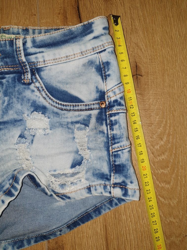 Krótkie spodenki z przetarciami jeans Miss RJ roz. 36/XS