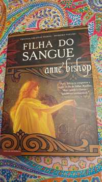 Livro Filha do Sangue Anne Bishop