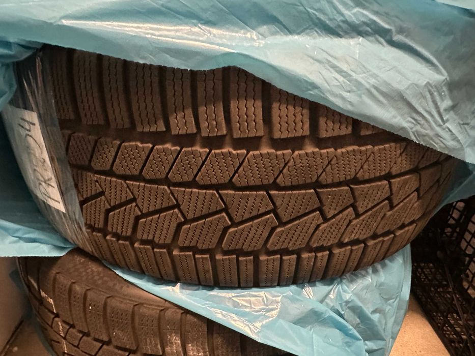 Opony zimowe 245/35/R20 Continental WinterContact TS860 (5000 km)